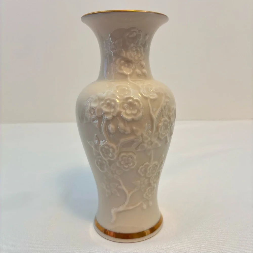 Lenox Ming Blossom Vase